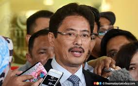 Secara sepintas, foto pria bersama beberapa perempuan tanpa busana di dalamnya memang mirip dengan keponakan ketua umum partai gerindra prabowo subianto. Skandal Tanah Lgm Sprm Panggil Bekas Pengerusi Siasat Dakwaan Kata Ketua Pesuruhjaya Neotizen News