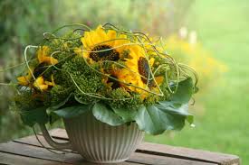 Deko Tipp Sonnenblumen Dilldolden Sonnenblumen Sonnenblume Tischdekoration Blumen Gestecke
