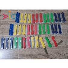 Bilah besi tipis dan tajam yang bertangkai sebagai alat pengiris dan sebagainya, ada arti kata pisau menurut kbbi. Jual Pisau Lipat Kecil Cutter Mini Terbaru Juli 2021 Blibli