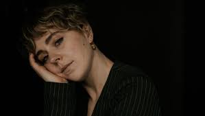 Co-founder of Northern Rascals Anna Holmes talks upcoming show 'Sunny  Side': “We live in a society that is starving men of touch”