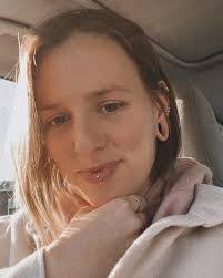 Catherine Cote's Instagram, Twitter & Facebook