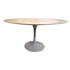 Eero saarinen tulip dining table. Eero Saarinen Coffee And Cocktail Tables 18 For Sale At 1stdibs