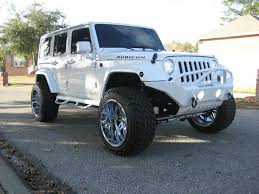 Black And White Jeep Wrangler 2020 Wrangler Unlimited Custom Jeep Wrangler Jeep Wrangler Rubicon Jeep Bumpers