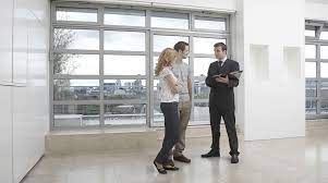 Dann können sie, statt an eine privatperson, auch ganz unkompliziert und kostenlos an wirkaufenjedewohnung.de. Maklerprovision 2021 Das Neue Gesetz Wer Zahlt