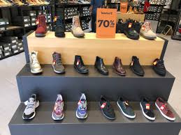 Walaupun kasut timberland yang asli diciptakan untuk permukaan yang tidak rata, ia menjadi popular di pelbagai tempat di dunia sebagai kasut kasual. Naufalantezem On Twitter Sesiapa Peminat Kasut Timberland Tu Bolehlah Singgah Johor Premium Outlet Sale Habis Habisan Harga Dari Rm 7 8 Ratus Jadi Rm 100 200 Lebih Je Https T Co Vcqct3c0r5