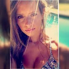 Chloé Rapp (@ChloeMichelleR)