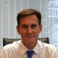 Robin Mace's Instagram, Twitter & Facebook