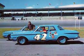 To do nascar, say you need four cars, i don't know but i'd imagine it's maybe 20 engines per car, so you're looking at minimum of 80 engines per season. P Img Class Src Https S3 Amazonaws Com Ccco Nascar Race Cars Nascar Cars Old Race Cars