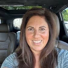 Alison Caruso's Instagram, Twitter & Facebook