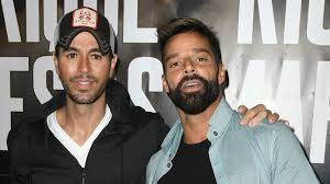 Maybe you would like to learn more about one of these? Twins Fur Twins Sitten Ricky Martins Sohne Enriques Kids Promiflash De
