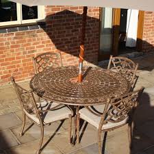 Round metal dining table outdoor. Metal Garden Dining Table Round 137cm Azur Coated Aluminium