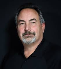 Bruce Quigley's Instagram, Twitter & Facebook