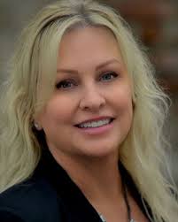 Karen Chaney's Instagram, Twitter & Facebook