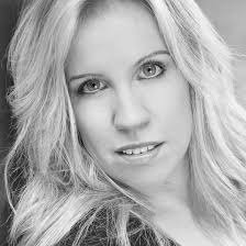 Female solo singers in Essex, London and UK