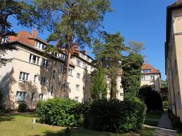 Das gilt gerade für die freie universität berlin und für die humboldt universität, die in zahlreichen rankings. 1 Zimmer Wohnung Zum Verkauf 13507 Berlin Tegel Reinickendorf Mapio Net