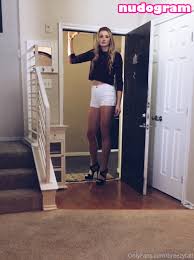 Brichacova Bradshaw  Klara  breezytall  klarabradshaw Гола изтичане  OnlyFans снимка 1 - Nudogram v2.1