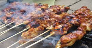 Sate kambing yang enak dengan tekstur yang empuk dan aroma yang harum tentu tidak dibakar begitu saja. Resep Sate Ayam Ponorogo Spesial Untuk Akhir Pekan Okezone Lifestyle