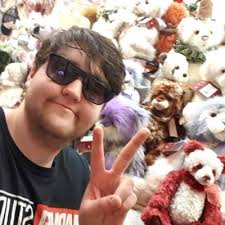 Molly Thorne (@mollythorne54)