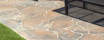 Corsia Flagstone Orco Brown, blue, orange, red, pink, gold, white and gray. corsia flagstone orco
