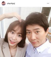 Choi, 1987'de televizyon dizisi 'love tree'de genç bir oyuncu olarak ilk kez sahneye çıktı. ìœ ì´ Uee Pics On Twitter 180810 Uee With Choi Soo Jong ìœ ì´ Uie