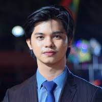 Steve Solon's Instagram, Twitter & Facebook