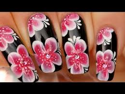 Epingle Par Olga Laureano Sur Unas Nails Ongles Fleurs Tutoriel Nail Art Dessins D Ongles Faciles