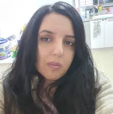 למה תמיד כשאני מכינה סלט חציל במיונז הוא לא יוצא לי לבן אלא בצבע כהה?  מכניסה לתנור, שמה קצת לימון לאחר מכן בסינון, מיונז ,מלח ופלפל ואל תכתבו לי  שימי על הגז