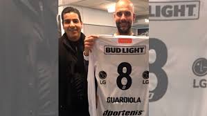 Guardiola jugó en dorados de sinaloa (dorado). El Celebre Pep Guardiola Luce La Playera Del Equipo Mexicano Dorados Oronoticias