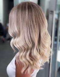 C'est bien le balayage blond qu'il vous faut ! Mega Farbergebnis Arbuti Hair Salon Balayage Munchen