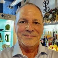 Glen Lloyd's Instagram, Twitter & Facebook