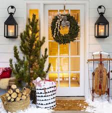 Here's 29 ways to decorate your home decorating your home for christmas doesn't have to break the bank. 26 Rustic Christmas Decorations 2020 Best Farmhouse Christmas Decor