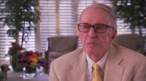 In Memoriam: Remembering the Sitcom Stars We Lost in 2015