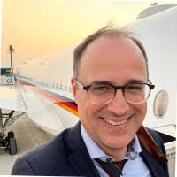 200+ Profile mit dem Suchbegriff „Thom“