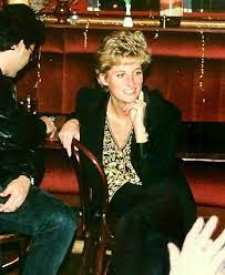 Pin By Nicola Johnson On Princess Diana The Later Years 1987 1997 Princess Diana Diana Hrh