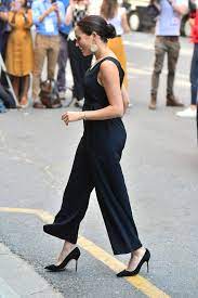 Hier haben wir ihre schönsten looks in einer fotostrecke.auch dieser style gefiel uns an meghan ausgesprochen gut. Fashion Looks Der Style Von Meghan Markle Gala De