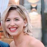 Shana Stewart's Instagram, Twitter & Facebook