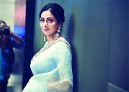Sridevi Actresses Formal Dresses Long Women Ia adalah penguasa sebenarnya yang menjadikan king cheol jong sebagai boneka. pinterest
