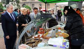 Targ Cu Produse Tradiționale Din Cluj In Curtea Ministerului Agriculturii De Azi Www Actualdecluj Ro