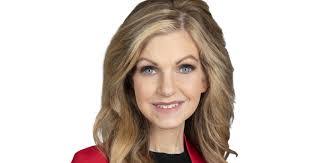 Holly Brantley's Instagram, Twitter & Facebook