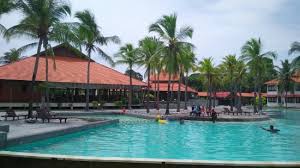 Resort tepi pantai yang landai,berhampiran dengan jetty ke pulau redang.penginapan budget yang paling selesa dengan kemudahan air panas,air con,tv astro,mini fridge,coffee maker serta bantal dan. Seaview Rooms Picture Of Sutra Beach Resort Terengganu Kampung Ru Tapai Tripadvisor