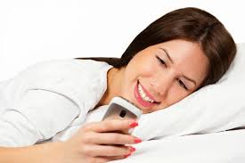 Pour ma part, je vais très certainement penser à toi jusqu'au moment où je vais m'endormir. Sms Bonne Nuit Exemples De Message Romantique