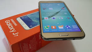 Samsung galaxy j5 & galaxy j7 hands on overview. Samsung Galaxy J7 2015 Lineageos 15 Rom Arrives With Android 8 0 Oreo Lineagedroid Lineageos Rom Download