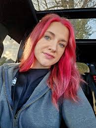 Kaitlyn Bolton's Instagram, Twitter & Facebook