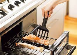 もうグチャッとさせない 焼き魚をひっくり返すにはアレが最適でした 3製品比較 製品 100均 100均 ダイソー