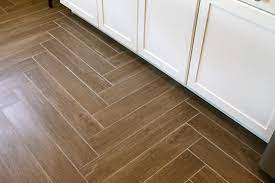 Simple Laminate Flooring Installation Diy Simple Laminate Flooring Natural Simple Design Of The La Patterned Floor Tiles Herringbone Tile Floors Wood Look Tile
