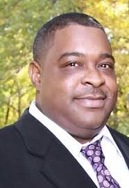 Lolita Thompson's Instagram, Twitter & Facebook