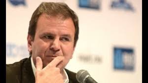 Prefeito antecipa calendário inicial em um mês e 21 dias. Ex Prefeito Do Rio Eduardo Paes Fala Sobre Volta Do Futebol Relacao Com O Vasco E Legado Olimpico Youtube