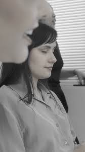 Veja o vídeo. É muito importante. Busque Ajuda!