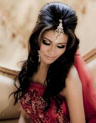 A perfect south indian bride with clean hair made into a braid decorated with a flower. Bridal Hairstyle For Long Face Indian Off 79 Buy