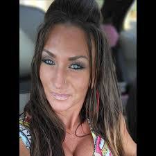 Amanda Lark's Instagram, Twitter & Facebook